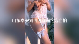 游乐场女厕全景偷拍 破洞牛仔裤少妇好性感的一撮毛