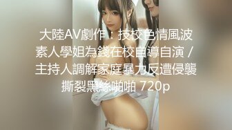 超市跟随偷窥漂亮美眉 男友在也要抄 蓝色蕾丝花边小内内 饱满性感大屁屁