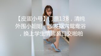 7妹和你嗨全程露脸晚上陪狼友蹦裸迪，AV棒夹在逼里陪你嗨，火辣热舞骚浪的表情自慰骚穴浪荡呻吟真刺激续