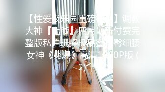 商城女厕蹲守露脐T恤破洞牛仔小正妹,丰满的胸部和鲜嫩穴肉真馋人