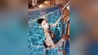 女司仪太美了婚礼现场沒忍住大胆上演抄裙底