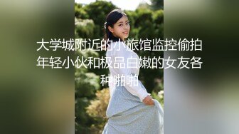 专注人前露出与路人同框美腿女神GI9ZA视图集，公园超市广场哪人多往哪去和老登一起锻炼 (6)