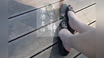 重磅福利八月最新流出❤️私房售价160RMB❤️新品黑白头套双人组高清迷玩露脸良家少妇晓雅5V超清无水原档 (2)