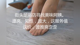  制服学妹娇小可爱露脸诱惑狼友激情大秀直播，在狼友的指挥下慢慢脱光，粉嫩骚穴特写展示