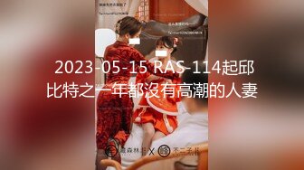 一王两后，帝王般享受！难得一见OF无敌巨乳大奶牛【hhh1231】最新啪啪长视频，肏一个手还玩一个，双波霸玩到虚脱 (3)