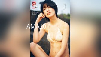 【AV佳丽】莉娜想学做饭，所以她邀请了一位厨师来操她