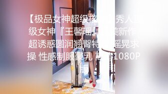 三女全程露脸大秀直播，两个御姐少妇带小姑娘直播大秀，拿着道具互相抽插骚穴让小妹妹吃奶舔逼，精彩又刺激